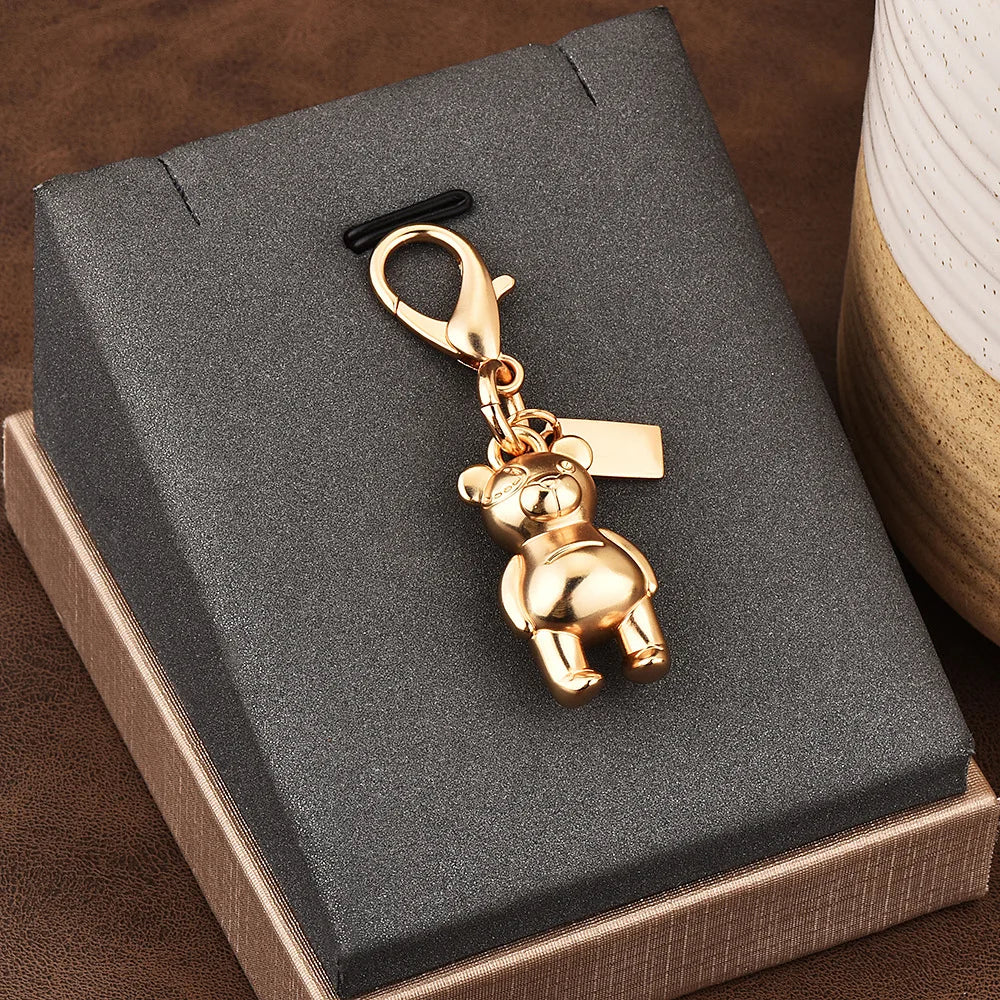 Mini Charm „Bear“ – Eleganter Schlüsselanhänger in Goldoptik